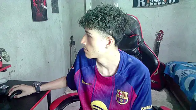 Johnny_cagee_ live cam on StripChat