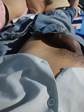 Miguelhc9 live sex cam
