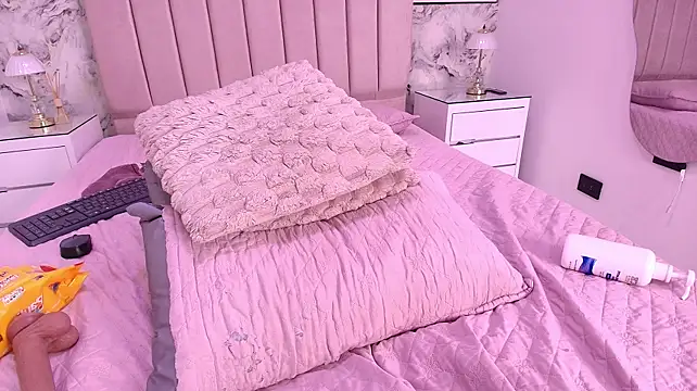 katsumi_yan live cam on StripChat