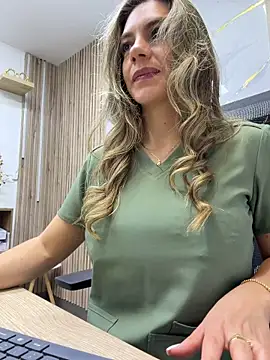 alicee16 live cam