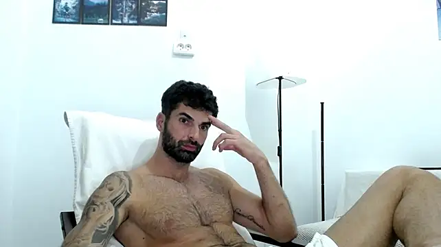 Verycutex live cam on StripChat