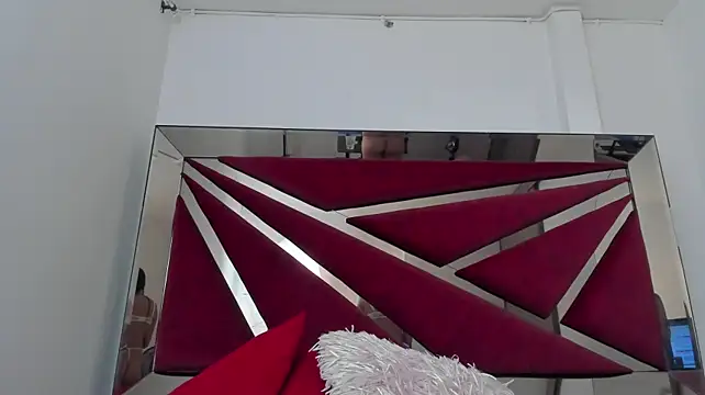 SaskiaGrendel live cam on StripChat