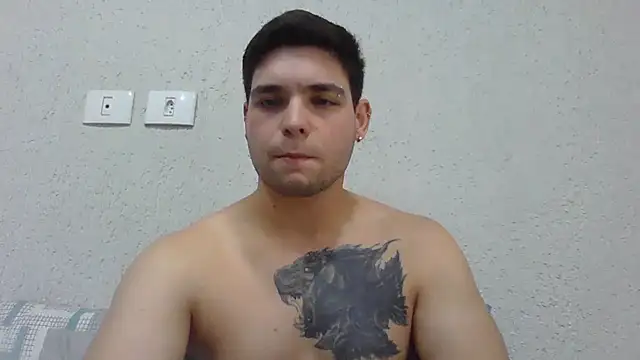 Zure-xxx live sex cam