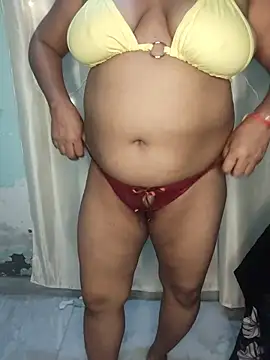 DESI-DOLLLL live cam on StripChat