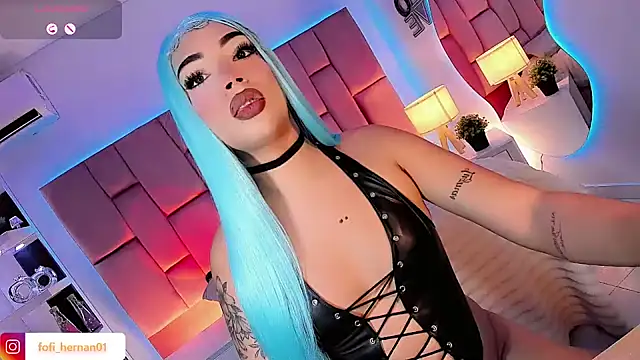 Sofi_hdz live cam on StripChat