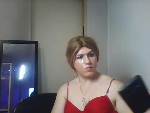 cuttiepie2005 live cam on StripChat