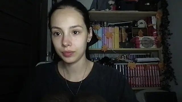 Yuna5343 live cam on StripChat