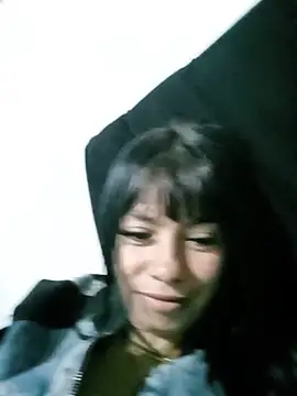 AnnaliOlsenX live cam on StripChat