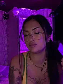 AsianLadyWan live sex cam