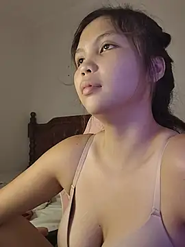 annlovesyou live cam on StripChat