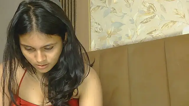 Naira_fit live cam on StripChat