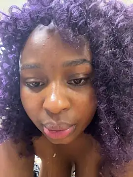 bigass_maya live cam on StripChat