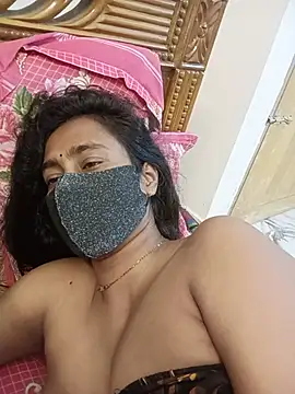 Softheart_97SN live cam on StripChat