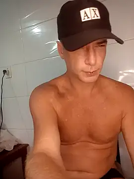 Loiroatv36 live cam on StripChat