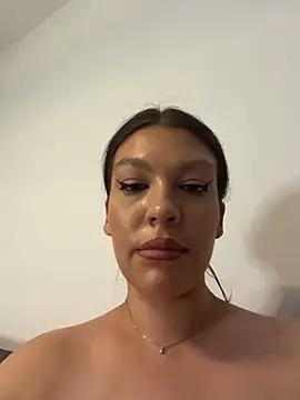 ClaraPasssion live cam on StripChat