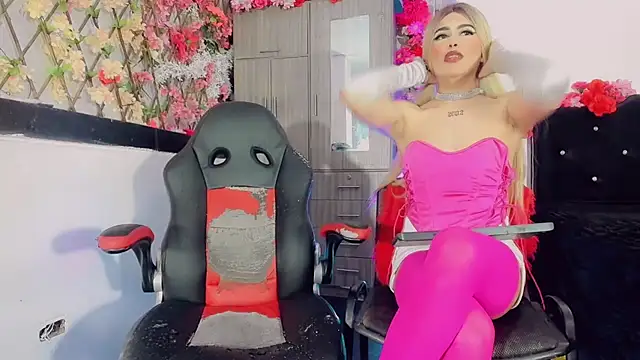 Thiara_veky_ live cam on StripChat