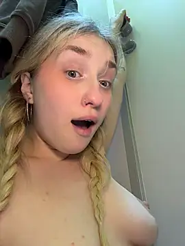 LollyPollly live sex cam