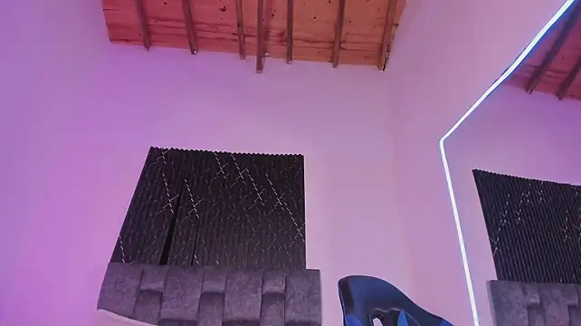 ValeryTs1 live sex cam