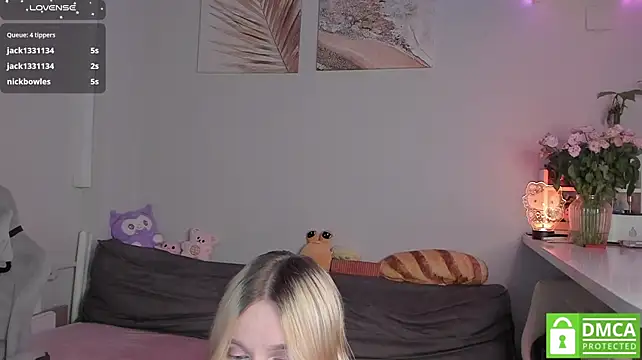 RomPomPony live sex cam