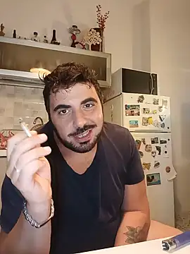 bear_skinny live cam on StripChat