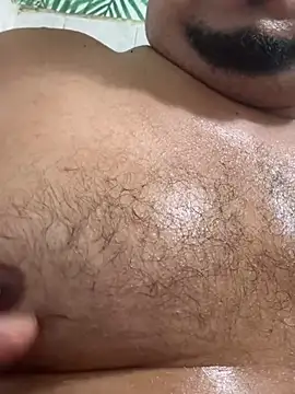 bigtio11 live cam on StripChat