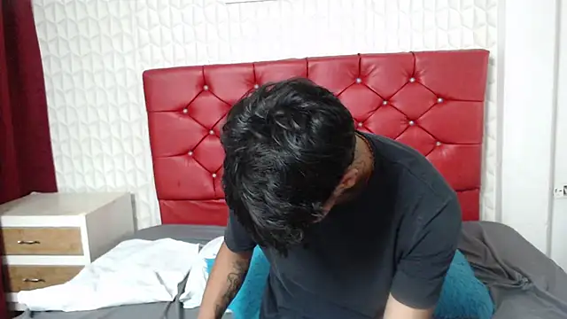 Zayn_Moretti live sex cam