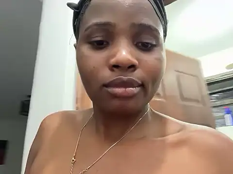 candybabe_ live cam on StripChat
