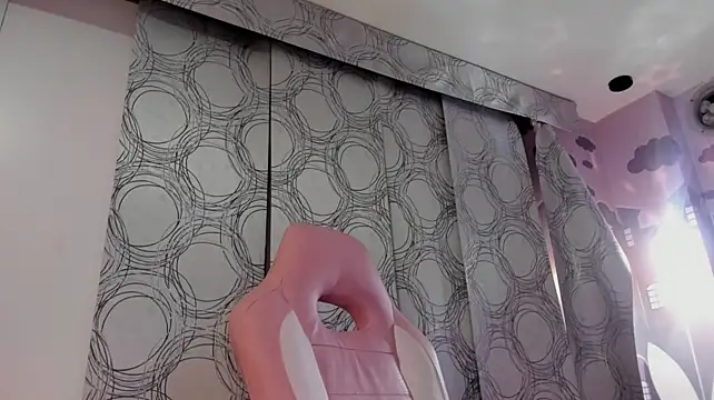 skinny_dolltrans live sex cam