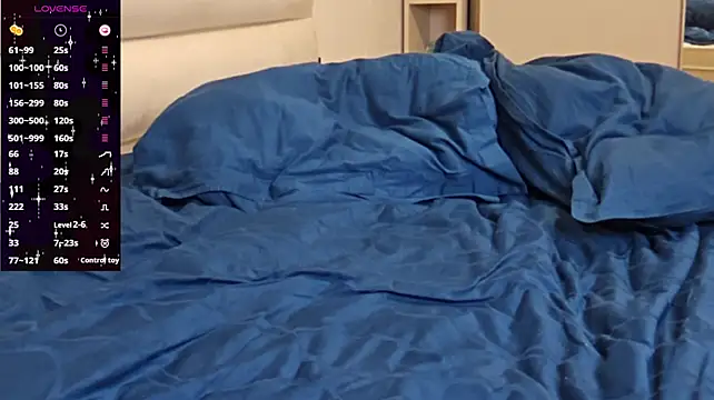 LongChillGerl live sex cam
