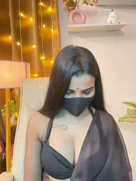 its_ur_flora live cam on StripChat
