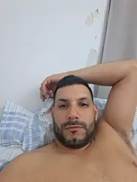 Yorgenis26 live sex cam