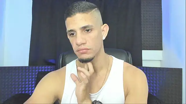 jhonnysnow17 live cam on StripChat