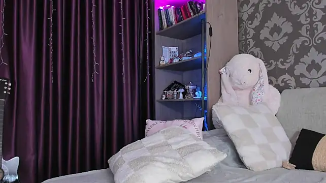 RileyNoxx_ live cam on StripChat