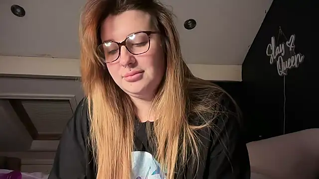 curvy_rosie69 live cam on StripChat