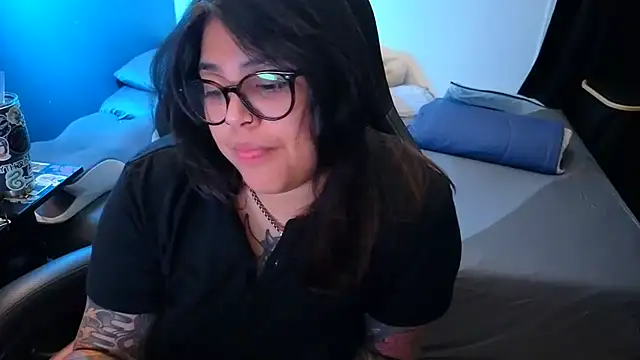 miacanela_xo live cam on StripChat