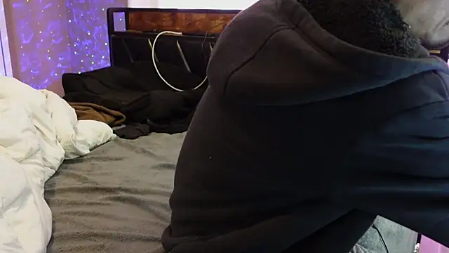 Ghost11_11 live cam on StripChat
