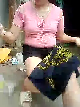 Diana_hi live cam on StripChat