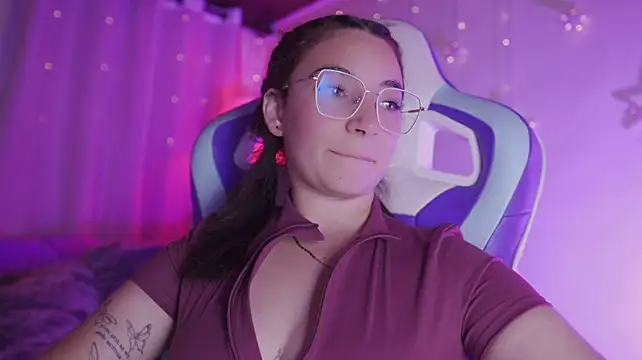 issa_monterrey live cam on StripChat