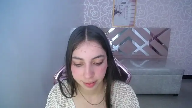 KiaraStar_ch live cam on StripChat