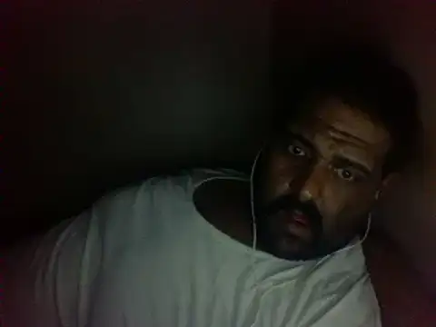 elpoop7305 live cam on StripChat