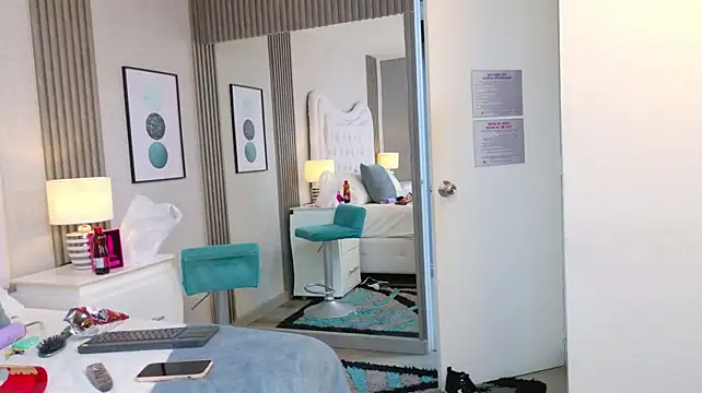 CaitlynMiller live sex cam