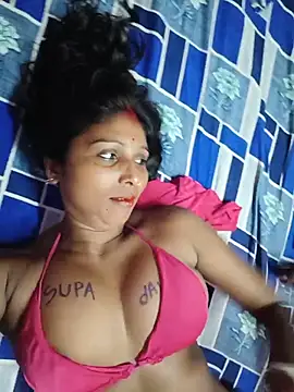 Hornybhabhi21 live cam on StripChat