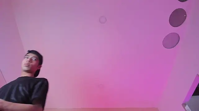 Liam__Mercury live sex cam