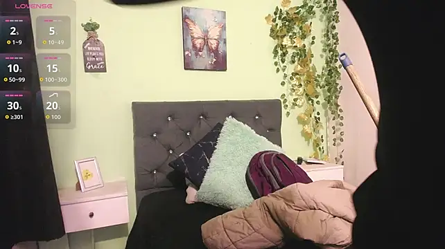 DaisyMoon_ live cam on StripChat