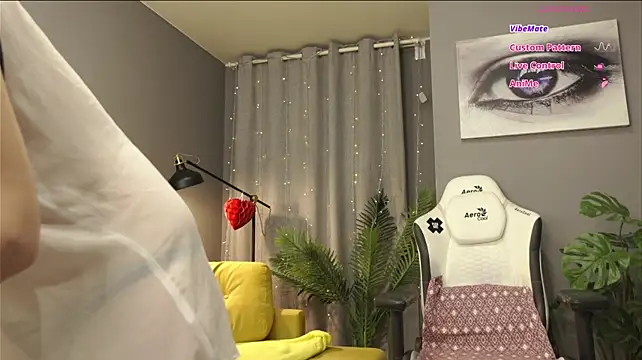 Megany live sex cam