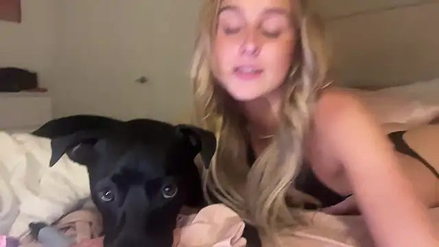 aviellaa live sex cam