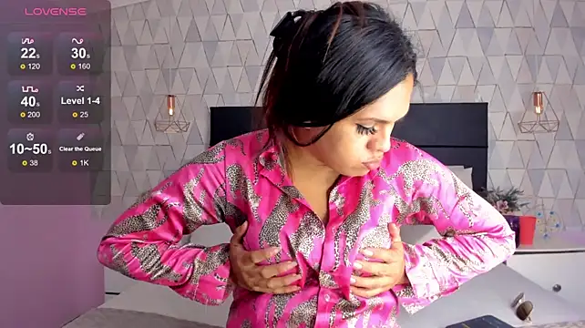 kimCosseyy live sex cam