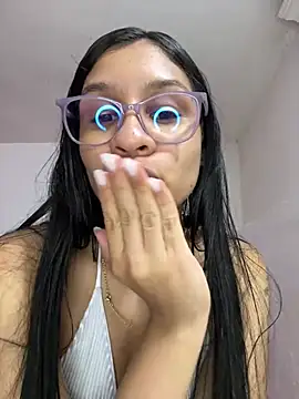 Danaeluxe live sex cam