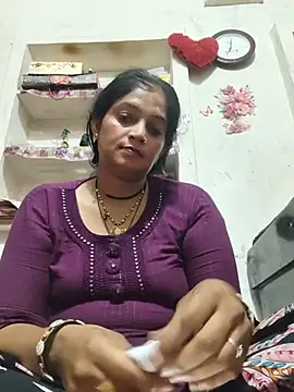 Mohni_love live cam on StripChat