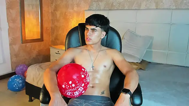 Toji_ferrer live sex cam